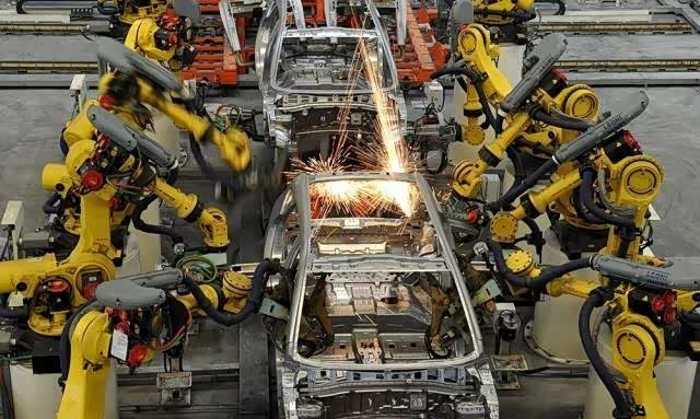 2026北京亦庄人形机器人半程马拉松将实现人机共跑(图1)